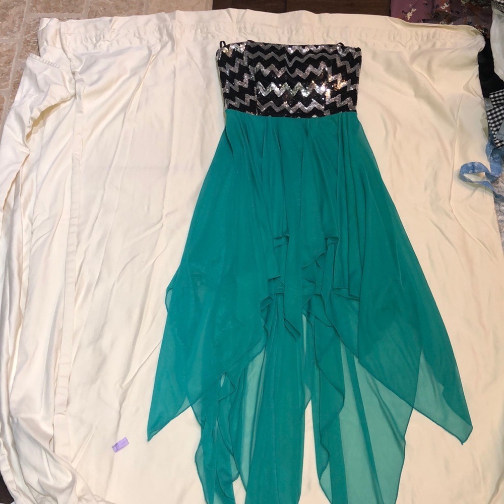Green Chevron Sequined Strapless Dress